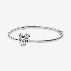 Start your Disney x Pandora collection with this sterling silver charm bracelet. The classic snake chain style is detailed with a Minnie Mouse clasp, shaped with her signature bow that's been accented with clear cubic zirconia for a glittering finish. Add your edit of meaningful charms, or wear it solo or as part of a personal bracelet stack. Pandora Disney Moments Pavé Minnie Mouse Clasp Snake Chain Bracelet - Size 8.3 In Charm | Sterling Silver | 597770CZ-21 Buzz Astral, Lilo I Stitch, Disney Pandora, Pandora Collection, Disney Bracelet, Charms Pandora, Pandora Disney, Bracelet Pandora, Stamped Bracelet