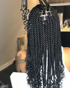 Twist Senegalese, Senegalese Twist Hairstyles, Twisted Hair, Braids Hairstyles Pictures, Twist Braid Hairstyles, Hair Twist Styles, Box Braids Styling, Rope Twist