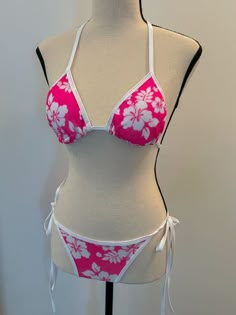 Lydia hibiscus bikini – Bit By Angie Cute Summer Swimsuits Bikinis, Cute Bathing Suits Bikinis, Hibiscus Swimsuit, 2000s Clothes, Pink Hibiscus, Downtown Outfits, Cute Bathing Suits, 2000s Fashion Outfits, Cute Swimsuits