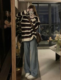 Acubi Comfy Outfit, Acubi Fits Aesthetic, Acubi Airport Outfit, Acubi Oversize Fashion, Outfit Inspo Acubi Style, Oversized Acubi Fashion, Acubi School Aesthetic, Baggy Acubi Fashion, Y2k Douyin Outfit