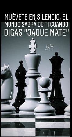 black and white chess pieces with spanish text