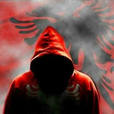 a man in a red hoodie with the words,'el dolor del pasoo