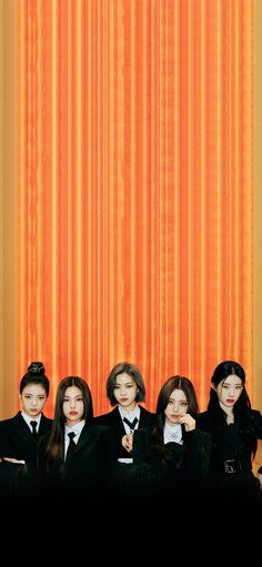 Itzy Cheshire Wallpaper, Yuna Wallpaper Lockscreen, Itzy Lockscreen, Itzy Wallpapers, Yuna Wallpaper, Itzy Cheshire, Ipad Pro Wallpaper, Poster Wallpaper