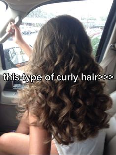 #curlyhair Type Of Curly Hair, How To Safely Straighten Curly Hair, Curly Hair Types, Hair Stylies, Curly Hair Care, Curly Hair Tips, Hair Routines, Curly Hairstyles, Long Curly Hair