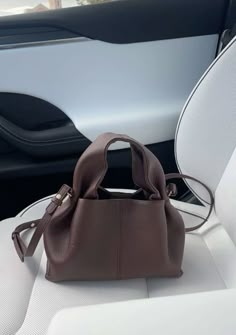 Polene Neuf Mini, Medium Aesthetic, Fits For Fall, Independent Girl, Pure Aesthetic, Independent Girls, Bag Wishlist, Pretty Purses, Bags Inspiration