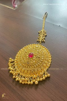 #aafreen #goldplated #tikka #punjabijewellery Gold Bindiya Designs, Mangtika Jewellery Gold, Gold Tikka Designs, Mang Tikka Gold, Necklace Design Ideas, Gold Nath, Gold Necklace Design, Women Gold Necklace