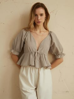 Cotton & Linen Backless Ruffle Knotted Blouse Short Top Designs, Frock Top, Linen Tops Women, Cotton Short Tops, Linen Style Fashion, Cotton Tops Designs, Linen Design, Split Long Dress, Knotted Blouse