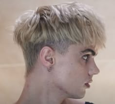 Edgar Haircut Straight Hair Men, Undercut Styles Men, Undercut Short Hair Mens, Messy Crop Haircut Men, Men Undercut Hairstyle, Messy Undercut, Undercut Hairstyle Men, Mens Short Hair, Men Undercut