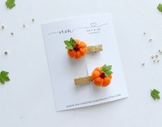 Whimsical and adorable! A Fall inspired hair clip features a handmade felted pumpkin with maple leave , available on alligator clip or hair tie. The perfect accessories for any outfits in Fall season, pumpkin themed party, pumpkin patch, Fall photo shoot, little girl gift and more! - Measurements may vary slightly due to being handmade. - Each flower is handmade so there might be a slight difference in each one. - Color variation may occur due to different screen settings. *Nat And Me Handmade h Pumpkin Felt, Crystal Marie, Autumn Hair Accessories, Toddler Hair Clips, Handmade Headbands, Pumpkin Theme, Fall Photoshoot, Glitter Fabric, Baby In Pumpkin