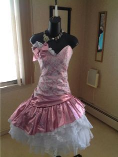 1980s Prom, Prom Dress Inspo, 80s Prom Dress, 80s Prom, 1980's Fashion, Gyaru Fashion, Prom Dress Inspiration, Pink Prom, 2000s Fashion Outfits