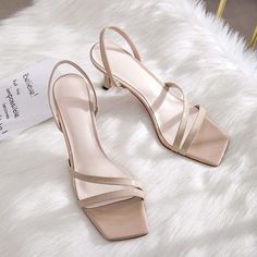 Footware For Women, Heels Inspiration, Journal Pictures, Elegant Shoes Heels, Fashion Shoes Sandals, Cinderella Shoes, Beige Heels, Girly Shoes, Aesthetic Shoes