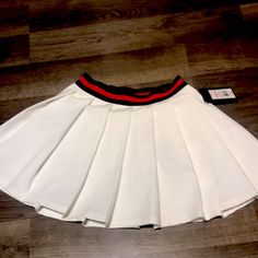 Medium White Skirt New With Tags Art Class Brand Pleaded Skirt, Checked Skirt, Butterfly Skirt, Pink Pleated Skirt, White Pleated Skirt, Skirts White, Tiered Mini Skirt, Cute Beanies, Checkered Skirt