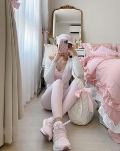 Prince Girl, Pilates Outfit, Pink Pilates Princess, Pink Pilates, Fitness Wear Outfits, Pilates Princess, Cozy Winter Outfits, Soft Girl Aesthetic, Skating Outfits