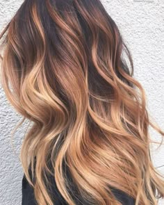 Dark To Light Hair, Blonde Hair With Roots, Blond Balayage, Dark Roots Blonde Hair, Red Highlights