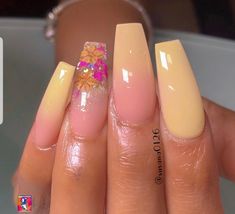 Ombré Nails With Design, Gel Ombre, Ombre Gel Nails, Nails With Design, Ombré Nails, Nail Art Designs Summer, Nail Candy, Her Nails, Instagram Nails