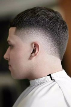 Burst Fade Short Hairstyle ❤One such style that's been making waves in recent years is the burst fade haircut. From understanding the basics of the cut to finding inspiration for your next salon visit, we've got you covered.❤ #lovehairstyles #hair #hairstyles #haircuts #burstfadehairstyle #burstfade #fade Low Fade Haircut For Men, A Fade Haircut, Burst Fade Mohawk, Man Hairstyle, High And Tight Haircut, Comb Over Fade, High Top Fade, Undercut Fade