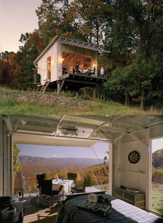 there is a small cabin in the middle of two photos, and it looks like an open door to another room