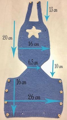 the measurements for a baby's crocheted bib with stars on it