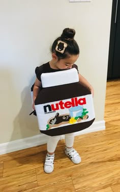 Nutella jar halloween costume. Nutella toast hair clip Nutella Costume Diy, Nutella Toast, Food Halloween Costumes, Fancy Dress Costumes Kids, Cookie Monster Costume, Purim Costumes, Nutella Jar, Baby Diary