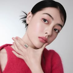 Lucky Wallpaper, Nude Pink, 인물 사진, Blackpink Fashion, Aesthetic Makeup, Model Poses, Face Claims, Fashion Makeup, Face Makeup