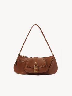 Chloé The 99 Shoulder Bag In Grained Leather | Chloé US Chloe Faye Day Bag Medium, Chloe Daria Bag, The Row Bag, Chloe Logo, Utility Bag, Bag Collection, Bag Trends, Basket Bag, Chloe Bag