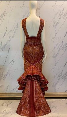 Modern Filipiniana Dress, Thai Silk Dresses, Filipiniana Dress, Vestidos Retro, Traditional Dresses Designs, Gaun Fashion, Lace Dress Styles, Thai Silk