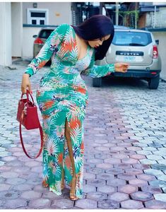 Simple Gown Styles For Materials, Gown Styles For Materials, Lycra Gown, Weekend Routine, Cute Outfits With Shorts, Stylish Naija, Modest Dresses Fashion, Classy Gowns, 2piece Outfits