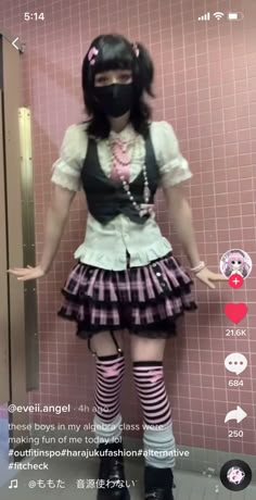 Cute Gothic Outfits Pink, Pink Gothic Outfits, Kawaii Outfit Ideas, Scene Outfits, Alt Outfits, Kawaii Goth, Jirai Kei