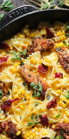 Creamy Chicken and Corn Pasta with Bacon - in a cast iron skillet. Fresh Corn On The Cob, Pasta With Bacon, Chicken And Corn, Corn Pasta, Bacon Pasta, Corn On The Cob