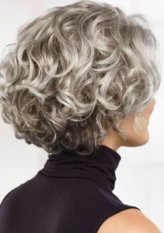 Curly Bobs, Short Permed Hair, Short Wavy Haircuts, Grey Curly Hair, Hairstyles Homecoming, Curly Hair Photos, Silver Foxes, Wavy Haircuts