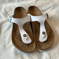 Great Condition White Birkenstocks Sandals Birkenstocks Aesthetic, Birkenstock White, White Birkenstocks, Shoes Birkenstock, Birkenstock Sandals, Birkenstock Shoes, Women's Shoes Sandals, Birkenstock, Shoes Sandals