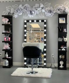 https://youtu.be/cUEEUXFHyXs Salon Suites Decor, Makeup Room Decor, Bedroom Decor For Teen Girls, Glam Room, Salon Interior Design, Girl Bedroom Designs, Teen Bedroom Decor, Apartment Decor Inspiration