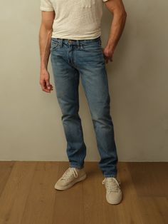 Berlin Blue Selvedge Straight Fit Rigid Denim Bottoms, Urban Light Wash Rigid Denim Pants, Men’s Relaxed Jeans, Mid-rise Rigid Denim Pants For Streetwear, Full-length Medium Wash Rigid Denim Pants, Brass Buttons, Japanese Denim, How To Look Classy, Mid Rise