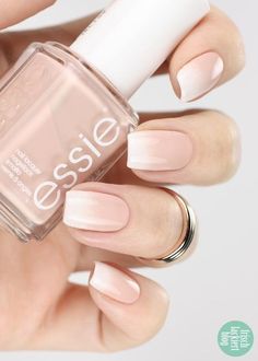 babyboomer nailart: soft ombre french #gradient nails #manicure using essie French Gradient Nails, Soft Ombre, Baby Boomers Nails, Denim Wedding, Unghie Sfumate, French Manicures, Manicure Gel, Nail Colours