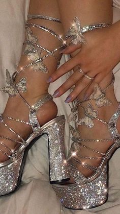 Pretty Heels, Fashion Shoes Heels, Silver Bling, Fancy Shoes, Cute Heels, Super High Heels