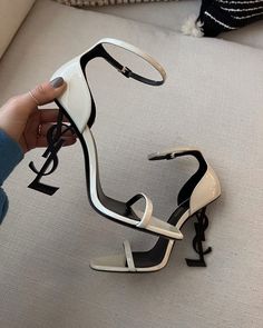 White Luxury Heels, Ysl Heels White, White Ysl Heels, Designer Heels Aesthetic, Ysl Heels Aesthetic, Iconic Heels, Black And White High Heels, Heels Luxury, Pencil Heels