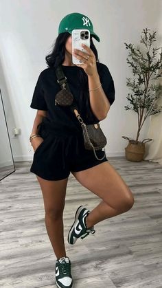 look verão estiloso American Outfits, Street Style Chic, Outfits Casuales, Fit Check, American Apparel, My Vibe, Me Too Shoes, Plus Size Outfits, Fashion Forward