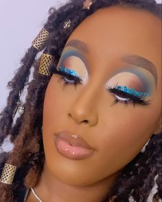 Peach And Blue Makeup, Gold Eye Makeup Black Women, Blue Makeup Looks Black Women, Wedding Makeup Black Women, Blue Wedding Makeup, Makeup Looks Black Women, Makeup Clips, Historical Tattoos, Makeup Therapy