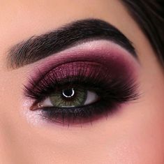 Vamp Makeup, Witchy Makeup, Witch Makeup, Korean Eye Makeup, Halloween Makeup Easy, Simple Eye Makeup, Eye Makeup Art