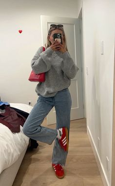 Fall Shoe Inspo Aesthetic, Super Basic Outfits, Casual Class Outfit, Uni Autumn Outfits, College Outfits Autumn, Cute College Class Outfits, Cute Outfits For University, Fall Class Outfits, Uni Fall Outfits