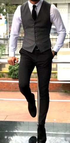 Men Formal Vest Outfit, Men’s Suit With Vest, Men Vest Wedding Outfit, Business Vest Outfits Men, Suits With Vest For Men, Mens Fashion With Vest, Vest Outfits Men Wedding, White Shirt With Black Vest, Dressy Vest Outfits Men