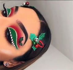 Christmas Makeup Looks Black Women, Winter Make-up, Winter Makeup Looks, Holiday Eye Makeup, Winter Make Up, Make Up Designs, December Challenge