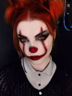 clown makeup: classic pennywise Creepy Clown Makeup, Teknik Makeup, Creative Halloween Makeup, Halloween Makeup Clown, Uhyggelig Halloween