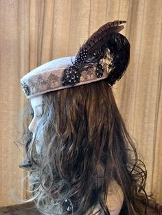 This hat will go with about every noble garb. The base is a vintage hat form, covered with rich leaf pattern fabric. Dainty gold trim around the edge as well as antique looking bronze medallions.  Topped off with a small spray of feathers including a vintage curled plume. Beautiful! Vintage Fitted Mini Hat With Structured Crown, Heart Hats, Hat Form, Vintage Curls, Handmade Hats, Vintage Millinery, Handmade Hat, Vintage Hats, Vintage Hat