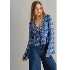 Very Pretty Exotic Print Peplum Top. Bell Sleeves V-Neck And 5 Snap Front With Ties. Bohemian Blue V-neck Tops, Blue V-neck Blouse For Brunch, Blue Bohemian V-neck Tops, Blue Bohemian V-neck Blouse, Cute Spring Shorts, Printed Peplum Top, Summer Bottoms, Spring Shorts, Time Of Your Life