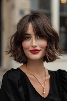 Wavy Bob Haircuts, Mom Hairstyles, Short Hair With Bangs, Short Hair Styles Easy, Bob Haircut, Bobs Haircuts, Hair Day, Pretty Hairstyles