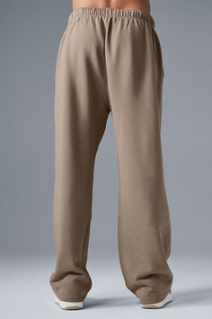 Okay, so we’re pretty much obsessed with this new, straight-leg version of the Accolade Sweatpant — it’s a super soft, leveled-up classic with a chrome Alo logo detail and powerful, performance tech for studio & street. Wear it in cold weather with a bold jacket and transition to warmer weather with slides. Alo Yoga Straight Leg Pants For Fall, Casual Alo Yoga Straight Pants, Relaxed Fit Alo Yoga Pants, Alo Yoga Relaxed Fit Solid Color Pants, Alo Yoga Solid Color Pants With Pockets, Alo Yoga Solid Pants With Pockets, Alo Yoga Casual Straight Leg Bottoms, Alo Yoga Casual Straight Leg Pants, Alo Yoga Wide Leg Casual Bottoms