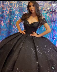 Quincenera Dress, Rose Gold Quinceanera Dresses, Black Wedding Dress Gothic, Quinceanera Centerpieces