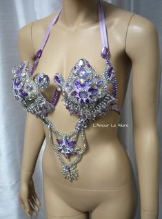 Halloween Burlesque, Outfits Bikinis, Lavender Diamond, Rave Bras, Belly Dancing Classes, Show Girl, Rave Costumes, Burlesque Show, Belly Dance Outfit