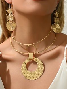 Affordable price buy Jewelry Sets on Stylewe, SPU: 1TJE5HBE43, Color: Golden Black, Theme:All Season, Main Material:Metal. Metal Jewelry Set, Swim Dress Modest, Air Style, 2024 Jewelry, Embossed Jewelry, Minimalistic Jewelry, How To Look Expensive, Jewellery Trends, Black Theme